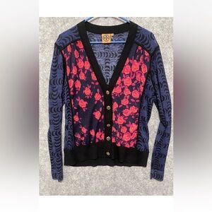 😎😎😎😎😎😎SOLD😀😀😀😀TORY BURCH Blouse or sweater. Beautiful worn alone.